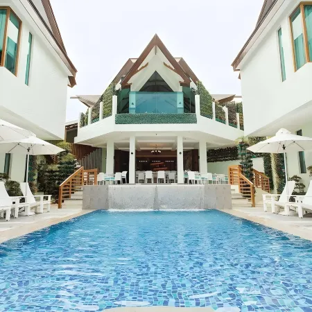 Acuatico Beach Resort