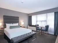 Sandman Signature Calgary Downtown Hotel Hotels in Calgary