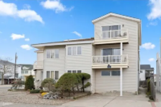 Pleasure Ave. Sea Isle City Beach House