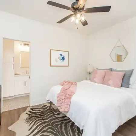 Downtown Hammond 2 Bedroom, 2 Bath Newer Condo