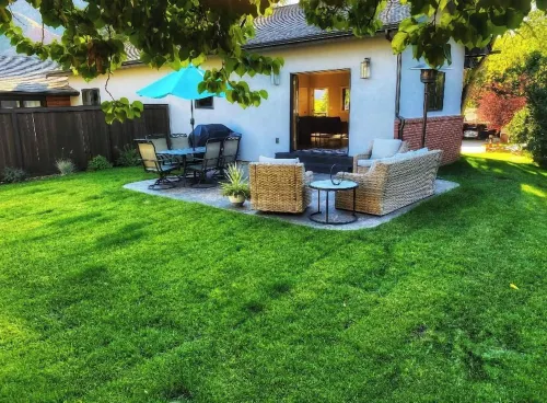 Locally owned family-friendly mountain getaway!