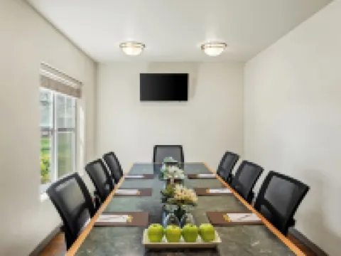 Ledgestone Hotel Hotels in Yakima