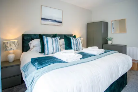 No 7 Moorfield Road - 3 Bed Townhouse - Narberth Отели в г. Нарберт