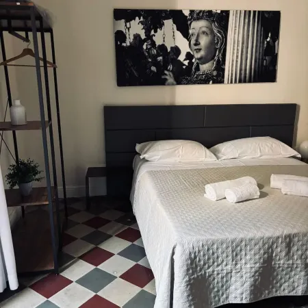 Agatha Hotel