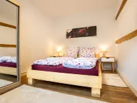Karl II. Hotels in Mirow