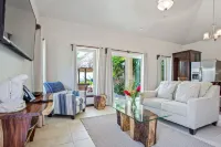 Turtle Villa - ALL INCLUSIVE Luxury One Bed Beachfront Villa with Plunge Pool Hotel a Surfside