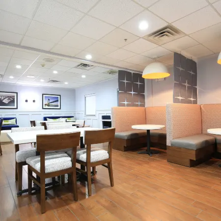 Hampton Inn Bordentown