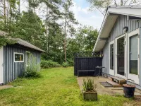 6 Person Holiday Home in Ebeltoft by Traum