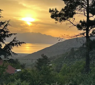 Charming 1-bedroom cottage with beautiful views in enchanting Mikros Prinos