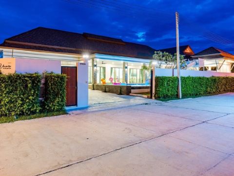 Cozy Pool Villa ....