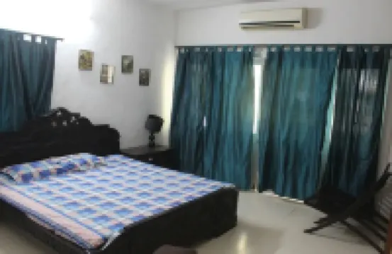 Comfy cozy sprawling bungalow for leisure/business trip