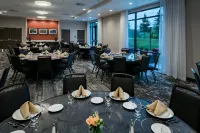 Hilton Garden Inn Wenatchee - breakfast
