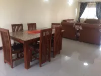 Beautiful family home with spacious garden for rentals, close to the Golf course