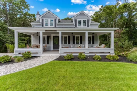 Seasons by the Sea: Fully Renovated  Luxury Cape Cod Home