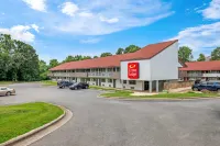 Econo Lodge - 2-Star