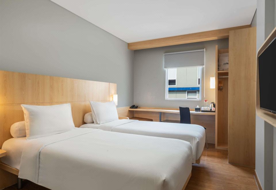 3. 이비스 자카르타..