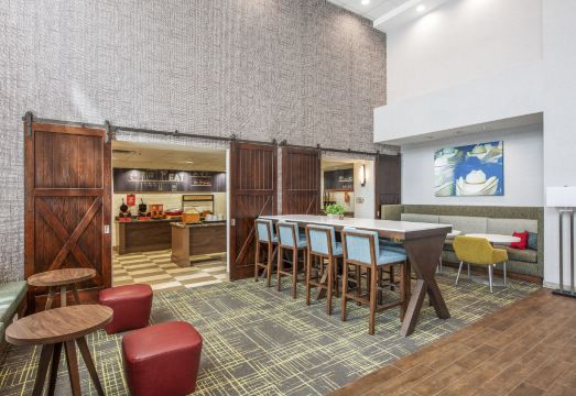 햄프턴 인 & 스위트 - 달라스 앨런