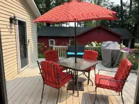 Oak Tree Retreat - Steps away from water fun!