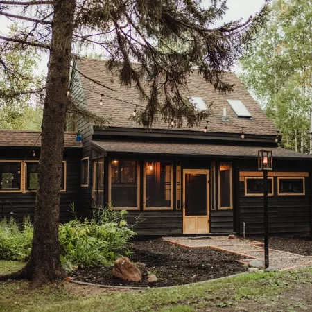 Cabin retreat nestled in the woods above Lake Superior. Close to GM AND Lutsen.