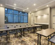 هامبتون إن آند سويتس مينيابوليس يونيفرستي آيريا فنادق في مينيابوليس