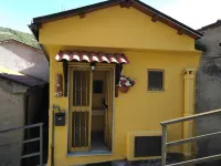 Vacation House Margherita in Sasso di Castalda Hotel a Provincia di Potenza