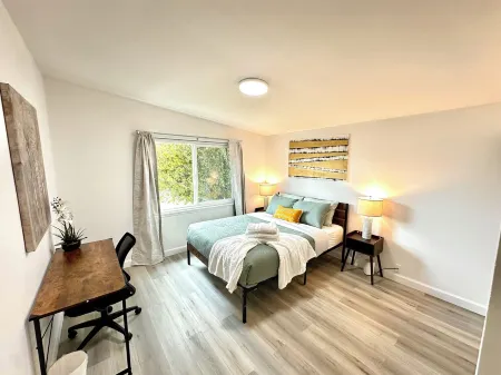 Delightful 3-bedroom house with WiFi in Sunnyvale