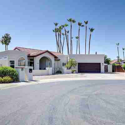 North Scottsdale Gem w/ Pool , Hot Tub, Putting Green! Hotel Exterior
