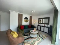 Charming Large 3 Bedroom House /garden Fauners, Basildon, Essex Ss165ap Hotels in Basildon