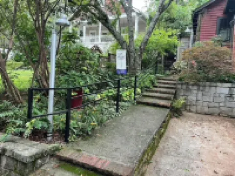 Decatur Garden Studio Apartment