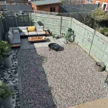 3-Bed Modern Town House Newbury Racecourse Hotel Exterior