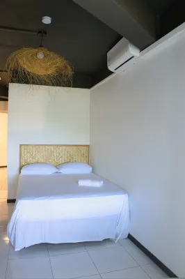 Airport Manini Lodge Studio 5 Hotels near University of French Polynesia