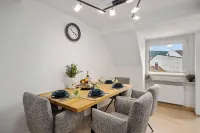 Self-check-in apartment with high-speed WiFi and free parking in the city center