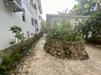 Caribbean Nest West End!