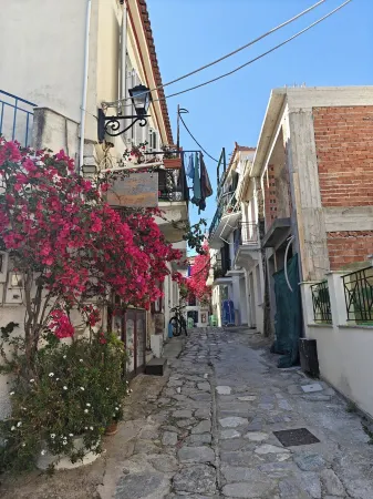 Small house in the heart of Skiathos