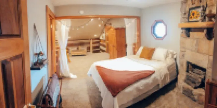 Authentic, Rustic, Historic Log Cabin