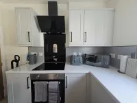 House - Sleeps 4 - Parking - Garden - City Centre