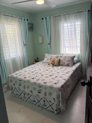 Charming 2-bedroom house with AC, WiFi in adorable Dangriga Hotels in Dangriga