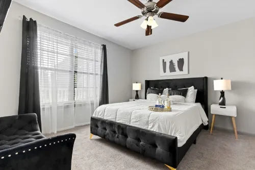 3 mins from Arsenal - Pool &Gym.