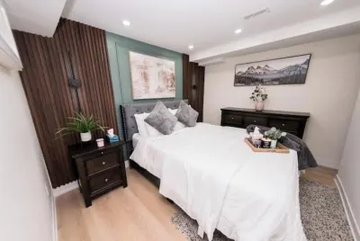 Luxurious Home Away From Home Hotels near Frenchman's Bay Marina