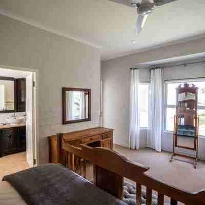 Comfort on the waters edge Rooms