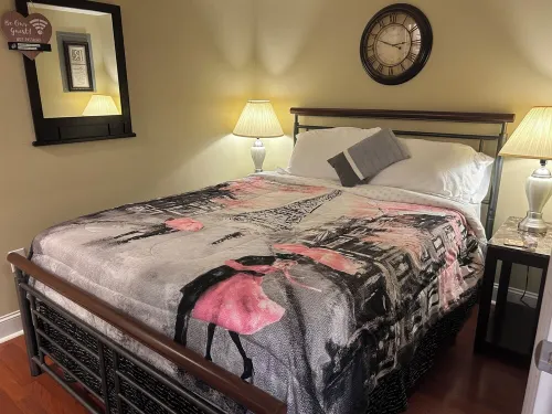 Simply Sunny Cozy 1 BR w/Patio Hotels in Collegedale