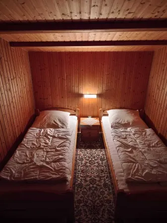 Bergner "s log cabin