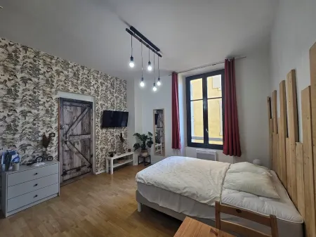 Studio Hyper Center  Ideal for Curists Отели рядом с достопримечательностью «Hotel de Ville»