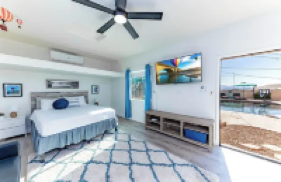 Heated Pool & Hot Tub ! Epic Game Room & Parking! Near Downtown!