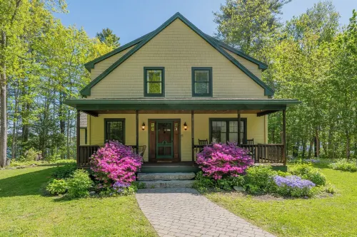 Spacious Lakehouse +Private Dock+Firepit+Kayaks Hotels in Raymond