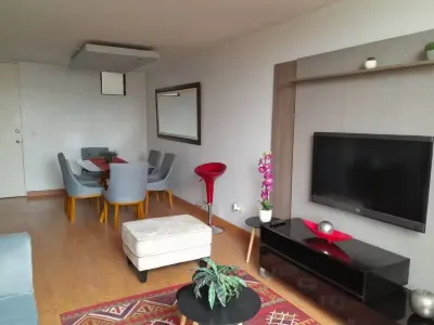 Ideal apartment for families near the U.S. Embassy, steps from CC. El Polo فنادق في 