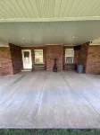 Spacious 4-bedroom house with WiFi, AC in welcoming Clovis