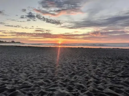 Lovely- 3 Bedroom apt in Vaca Beach home Sat-Sat