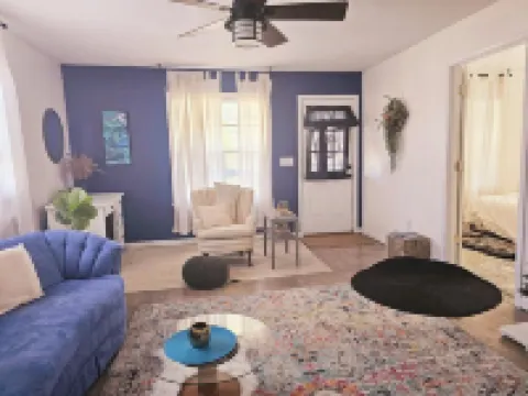 Blueberry Farm Views & Vineyards Nearby