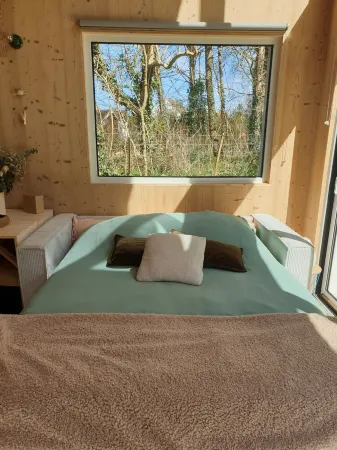 Quiet lodge in Wissant, in the forest and 500m from the beach.  Ideal for a couple